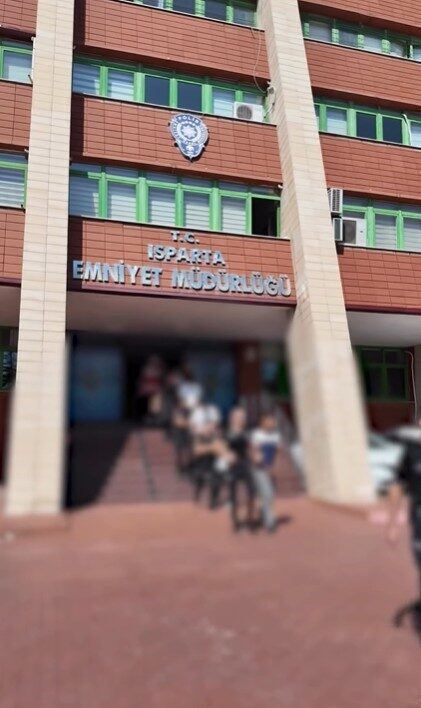 Mersin'de bir kişinin ev alma vaadiyle 2,5 milyon TL dolandırılmasının