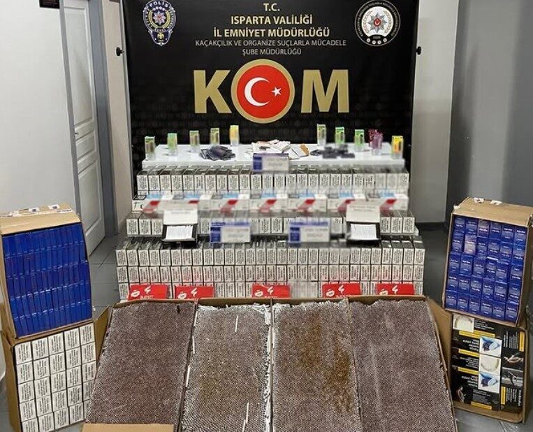 Isparta'nın Keçiborlu ilçesinde düzenlenen operasyonda, 44 bin 500 dolu ve