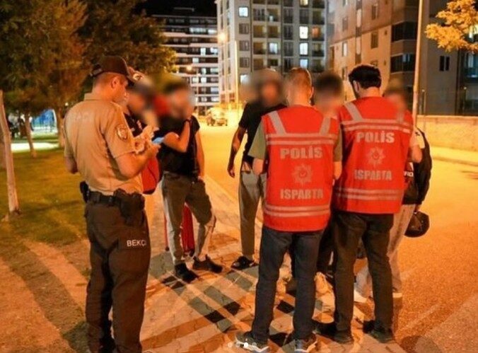 Isparta'da 3-9 Ağustos 2025 tarihleri arasında yapılan polis denetimlerinde 33