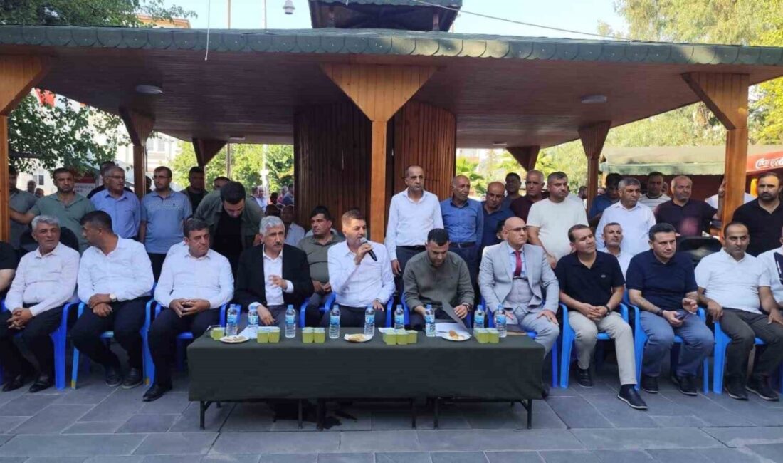 AK Parti Adıyaman Milletvekili Doç. Dr. İshak Şan, Kahta'da halk