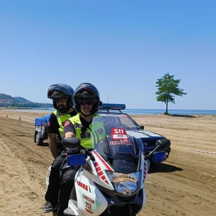 Giresun, Karadeniz Bölgesi'nde ilk motorize ambulansı devreye soktu. Yoğun trafik