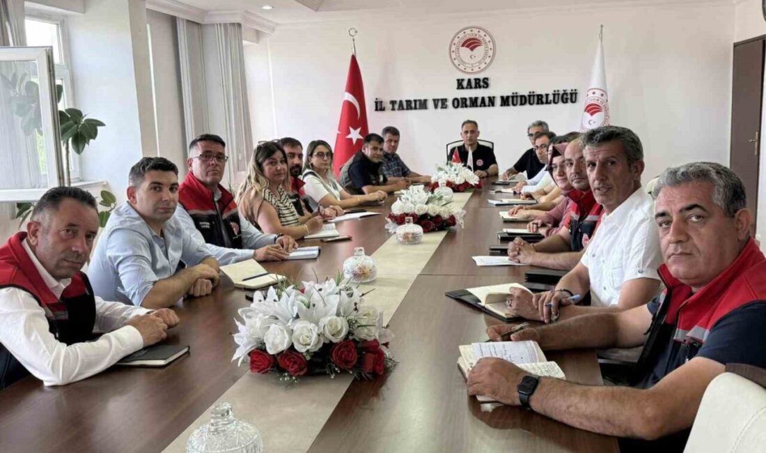 Kars'ta Tarım ve Orman Müdürü Enver Aydın'la gerçekleştirilen hayvan hastalıklarıyla