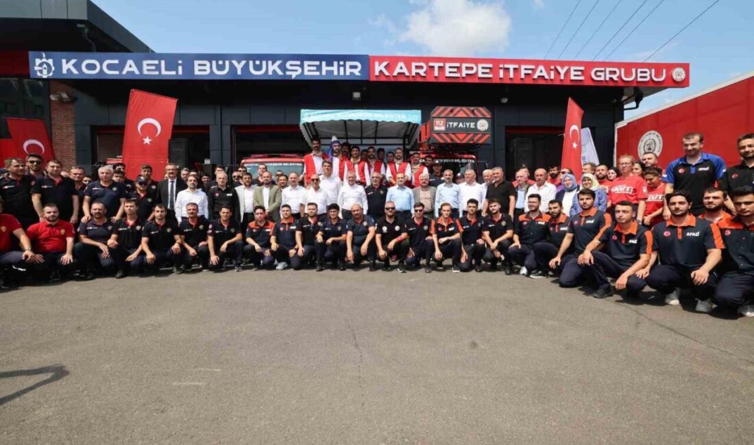 Kocaeli Büyükşehir Belediyesi, Kartepe Uzunçiftlik'te yeni itfaiye binasını açarak yangın