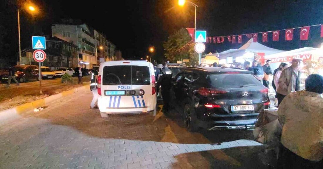Kastamonu İnebolu'daki 12. Uluslararası Heyamola Deniz Şenlikleri'nde, tezgah açmak isteyen