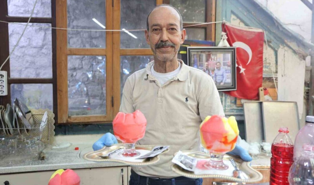 Hatay'da 45 dereceyi bulan sıcaklarda, vatandaşların favori serinletici lezzeti Haytalı