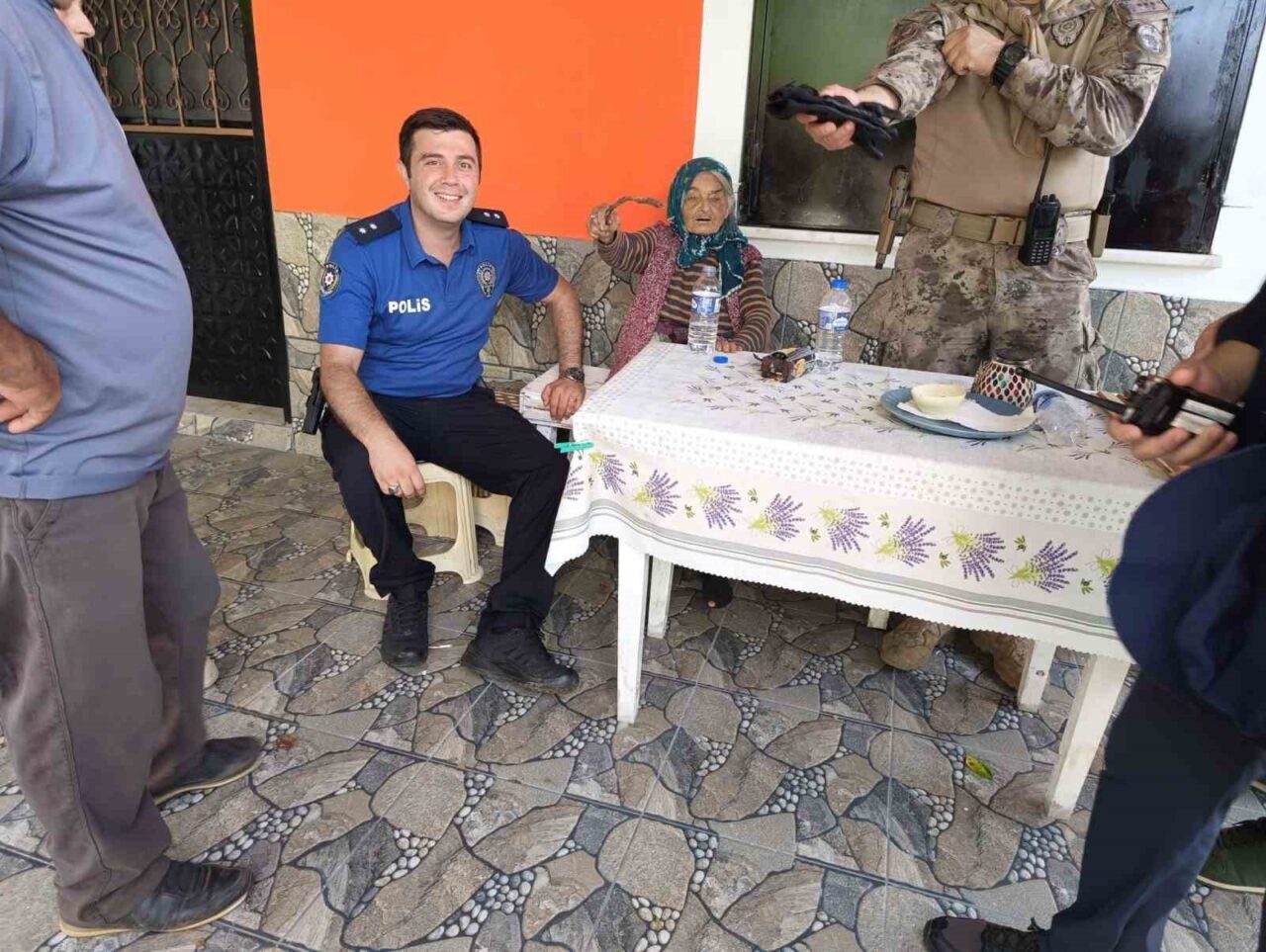 Giresun'un Dereli ilçesinde kaybolan 86 yaşındaki Alzheimer hastası Zeynep Aydın,