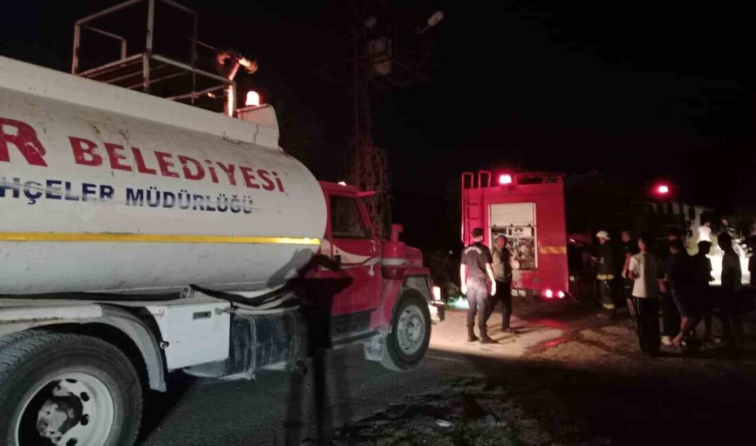Kemer ilçesi Çamyuva Mahallesi'nde gece saat 01.00 sıralarında çıkan trafo