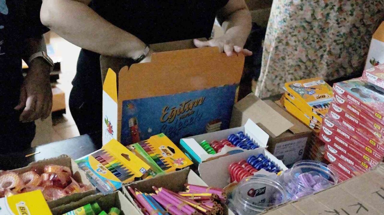 Kemer Belediye Başkanı Necati Topaloğlu, "Eğitim varsa gelecek var" projesi