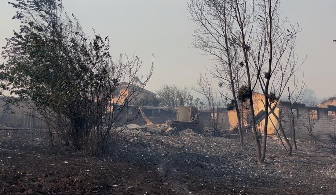 Kocaeli'nin Karamürsel ilçesindeki orman yangını 22.5 saat sonra enerjisinin büyük