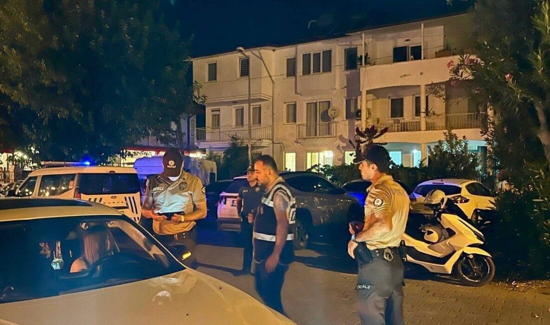 Köyceğiz İlçe Emniyet Müdürlüğü, halkın güvenliğini sağlamak için çeşitli noktalarda