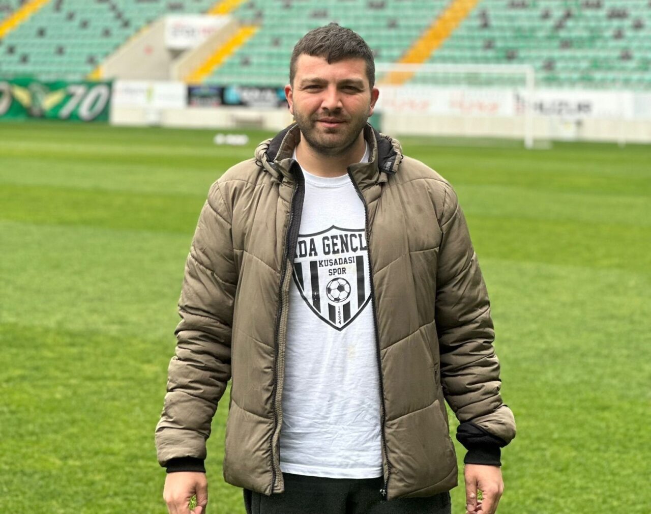 Kuşadasıspor'un Basın Sözcüsü Ekrem Keser, yeni sezon hedeflerinin profesyonel lige