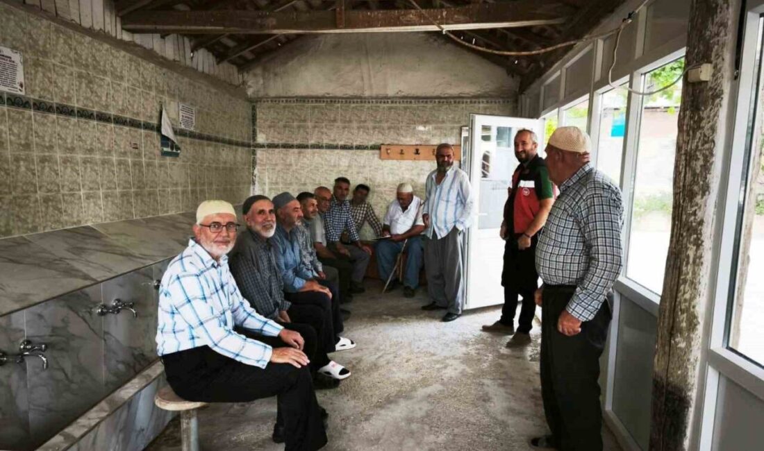 Kütahya'da İl Tarım ve Orman Müdürlüğü tarafından karaöz köyünde düzenlenen