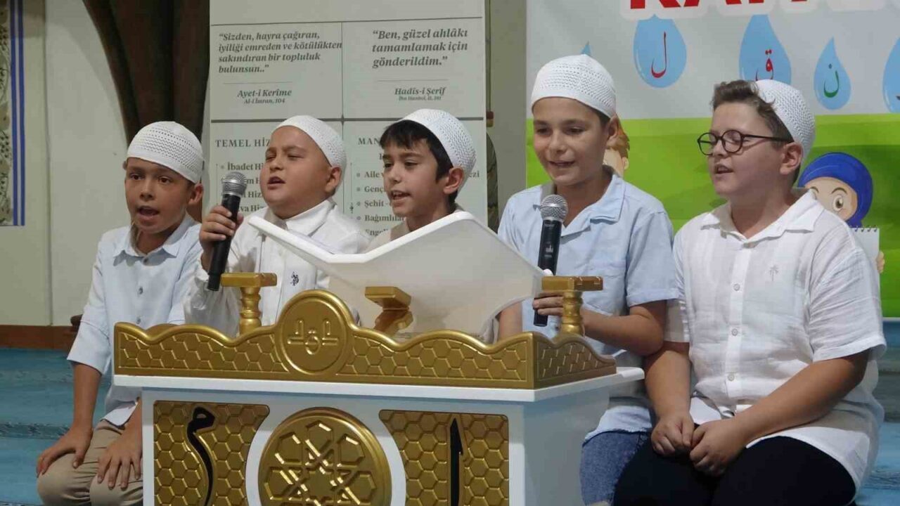 Kütahya İl Müftülüğü, Ulu Camii’de 'Yaz Kur’an Kursları Kapanış Programı'
