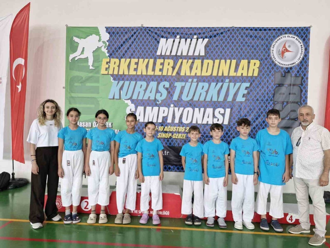 Sinop'taki Minikler Kuraş Türkiye Şampiyonası'nda Kütahyalı sporculardan Toprak Erdaş Türkiye