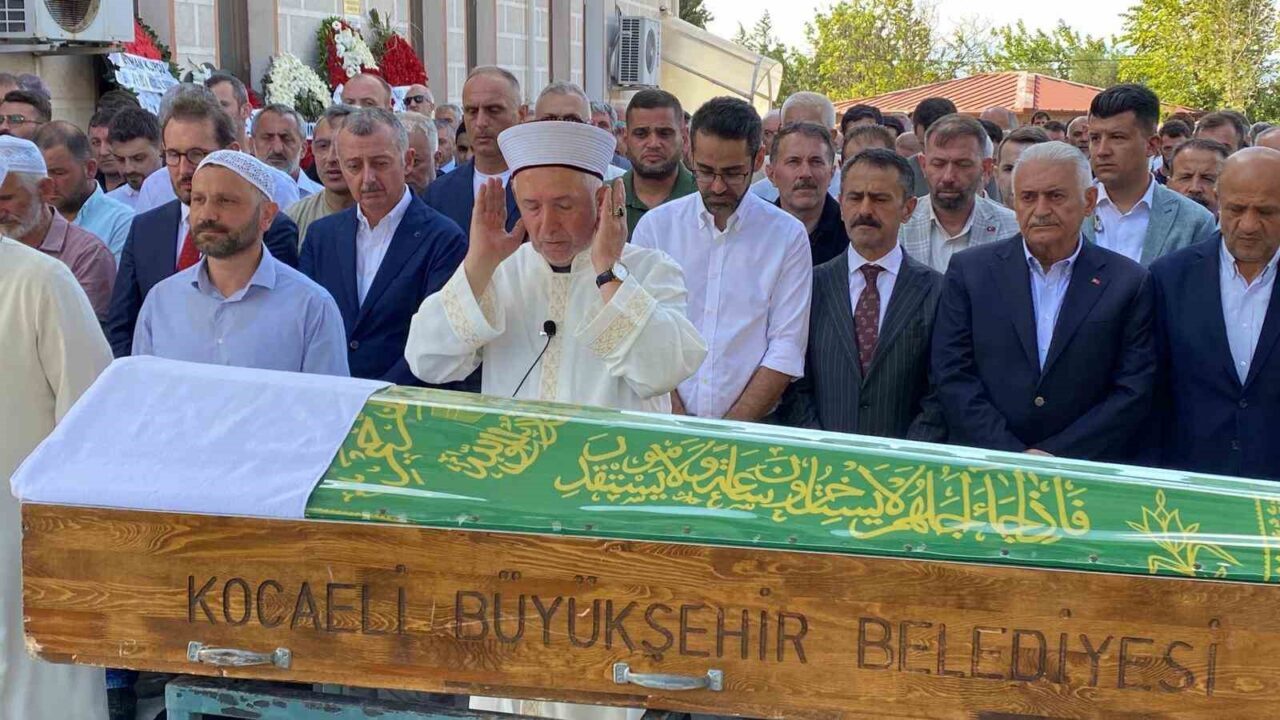 Maksut Serim’in babası Hacı Halil Serim, 94 yaşında Kocaeli'de hayatını