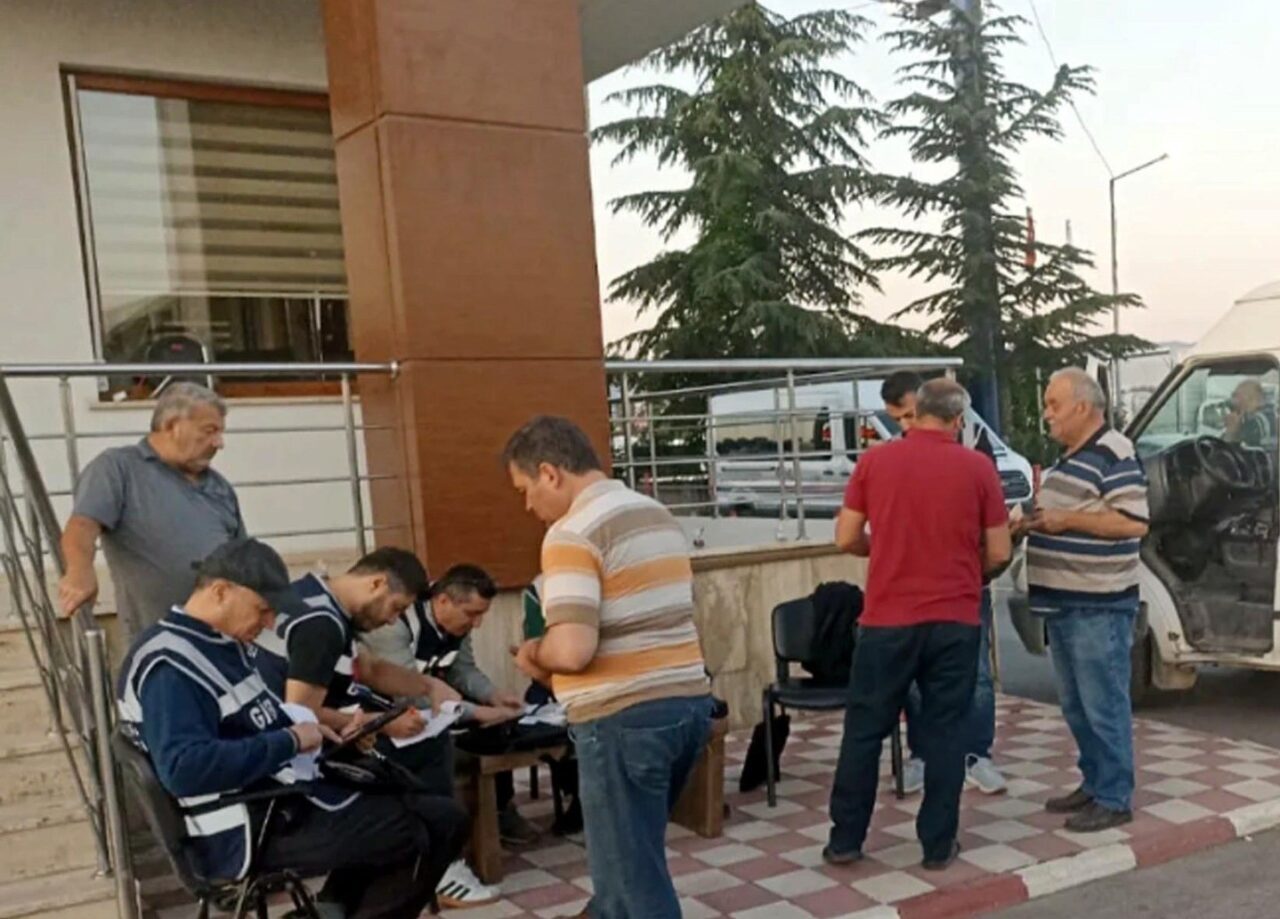 Afyonkarahisar Defterdarlığı, sektörlerdeki hasılat denetimlerine devam ediyor. İl Defterdarı İbrahim