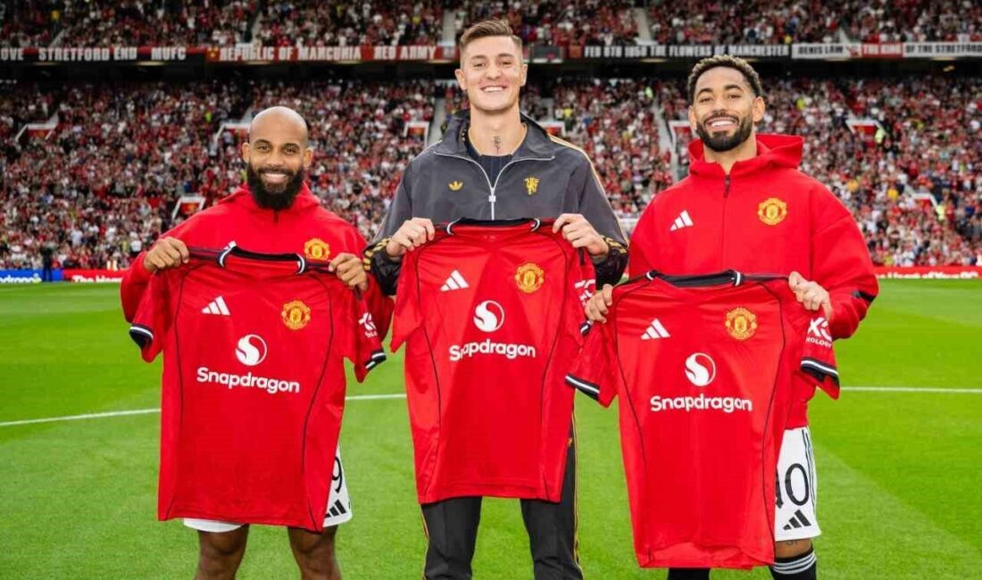 Manchester United, yeni sezona güçlü bir başlangıç yaparak hücum hattına