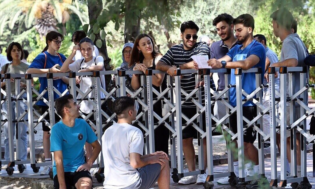 Manisa Celal Bayar Üniversitesi’nde 2026 Özel Yetenek Sınavı (ÖZYES) başladı.