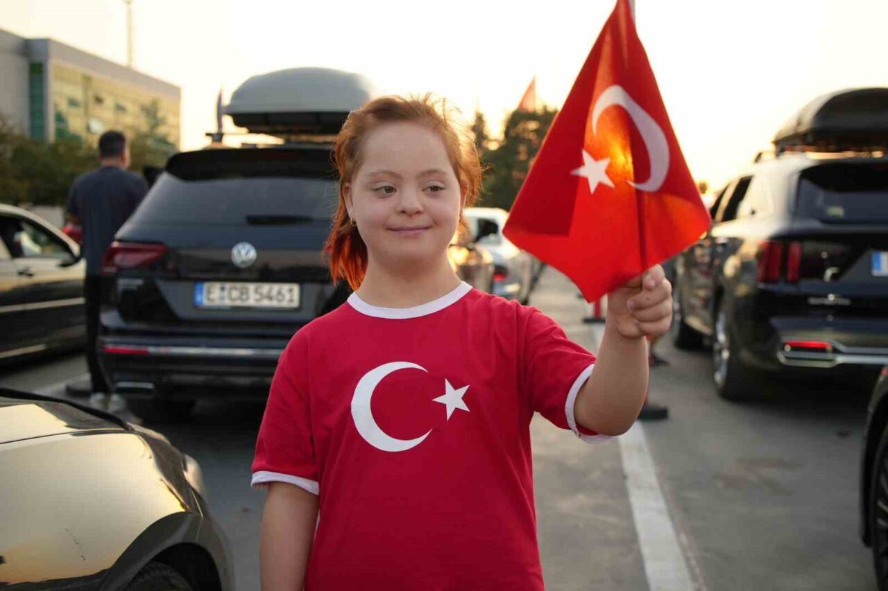 Yaz tatilini Türkiye'de geçiren gurbetçiler, Avrupa'ya dönüş yolunda buruk bir