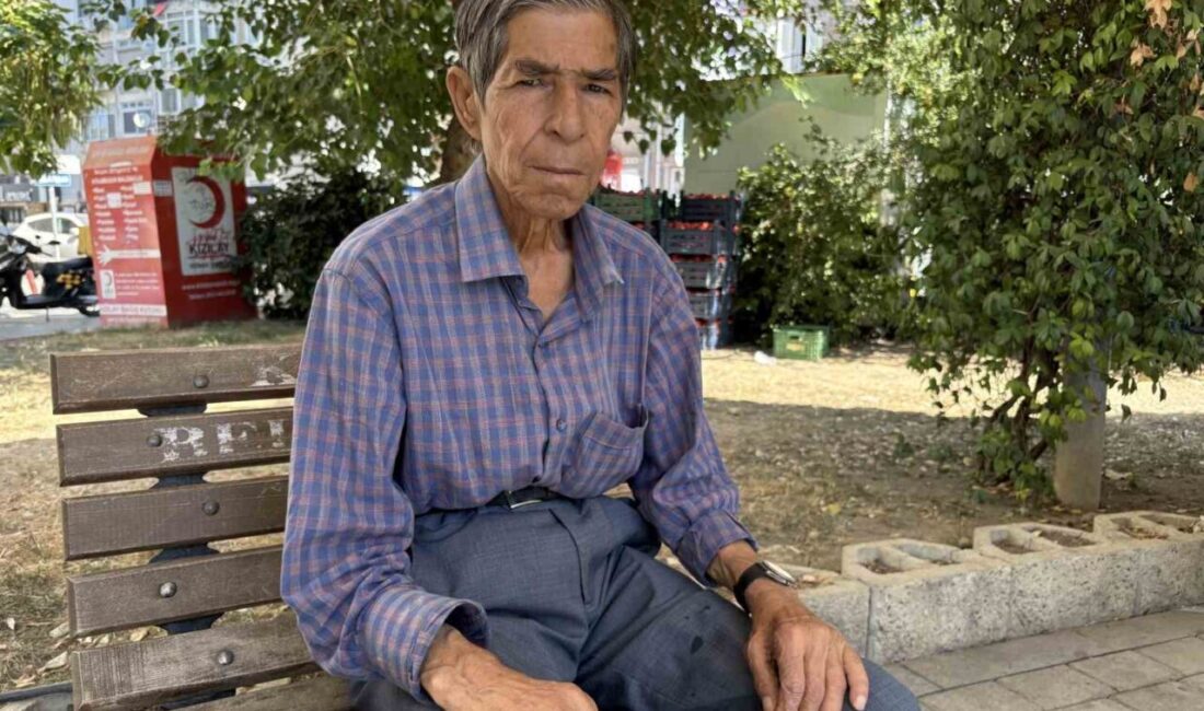 Türk halk müziğinin duayeni Neşet Ertaş’ın kardeşi Ali Ertaş, İzmir'deki