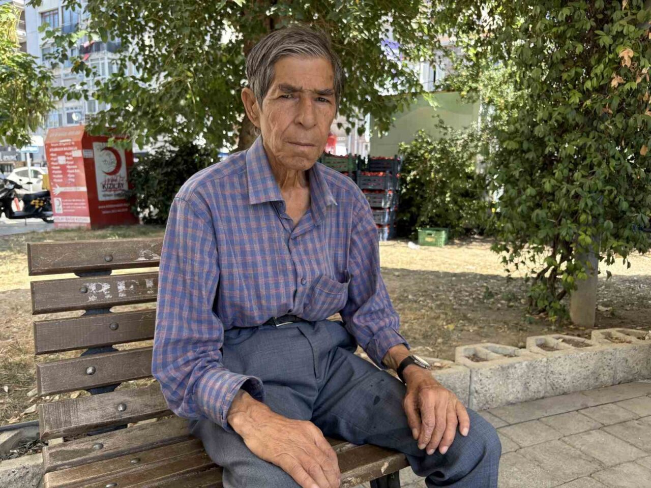 Türk halk müziğinin duayeni Neşet Ertaş’ın kardeşi Ali Ertaş, İzmir'deki