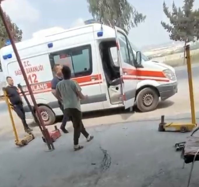 Mersin'de 16 yaşındaki Emir Kılınç, tırın bakım malzemelerini almak için