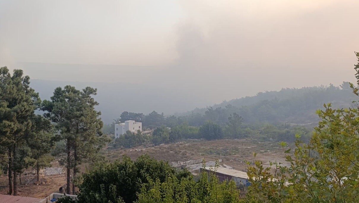 Mersin’in Silifke ilçesinde çıkan yangına 12.45'te başlanıldı ve süratle ormana
