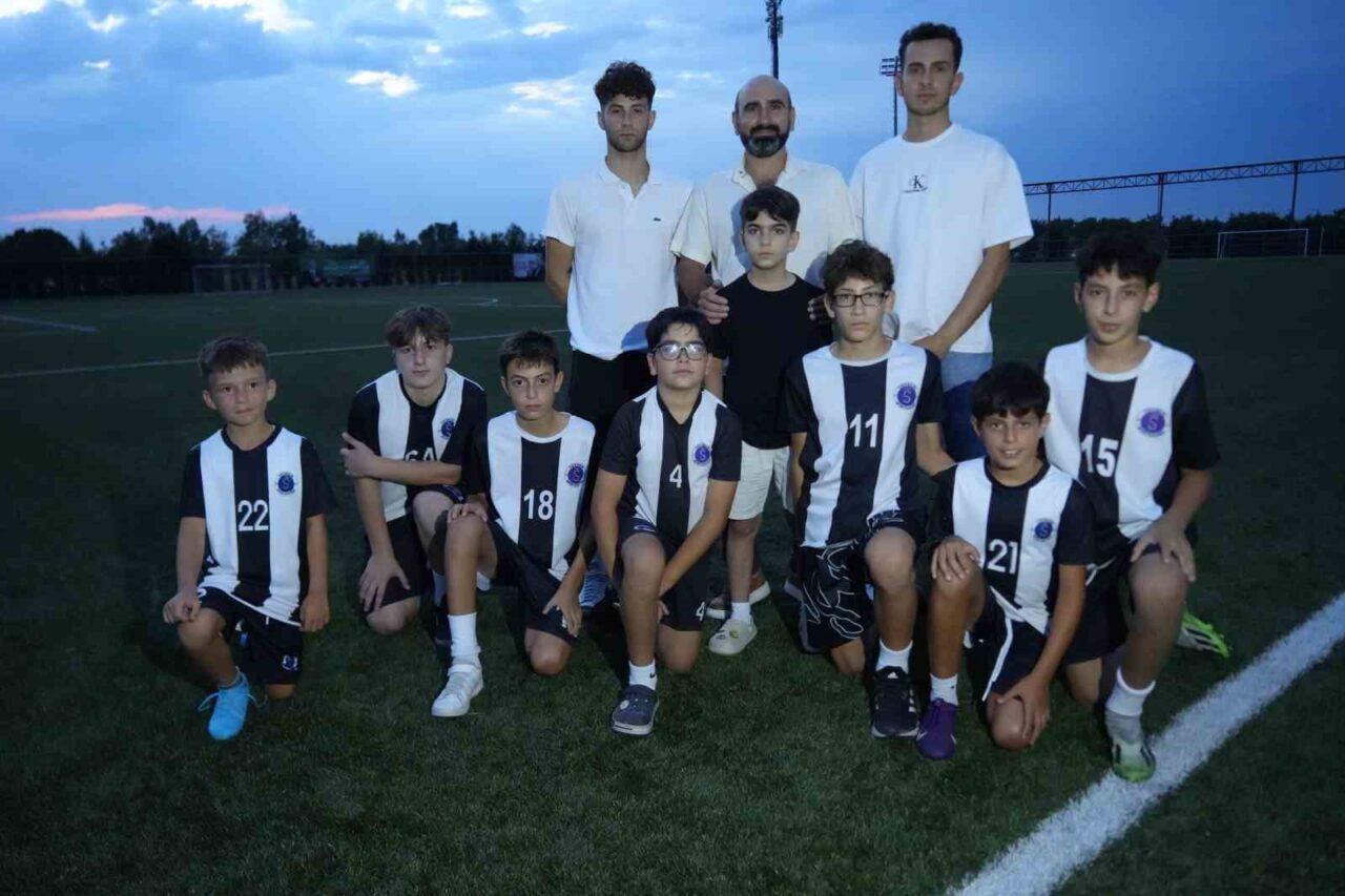 Yuvacık Spor Kulübü, 200 çocuğa futbol öğretmenin yanı sıra sağlıklı