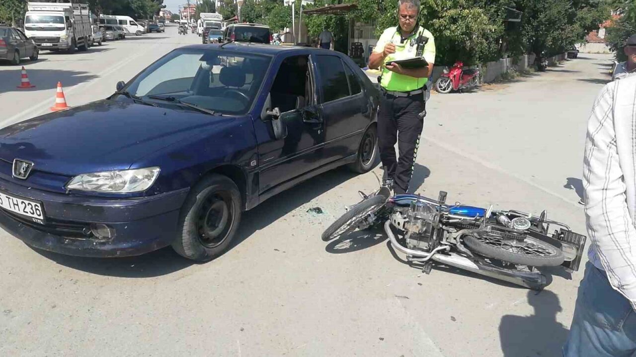 Burdur'un Gölhisar ilçesinde meydana gelen kazada, Mustafa A. yönetimindeki otomobil