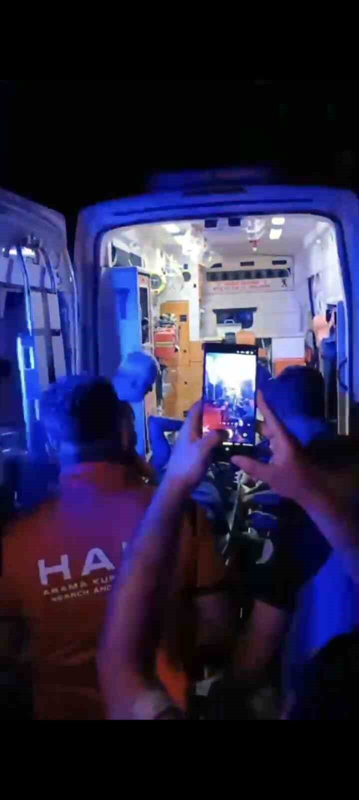 Muş'un Azıklı köyünde 25 yaşındaki bir adam, dağlık alanda düştü