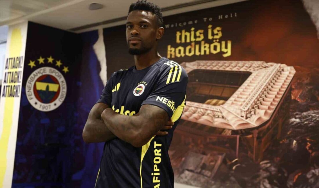 Fenerbahçe'nin Portekizli futbolcusu Nelson Semedo, Feyenoord ile oynayacakları rövanş maçı