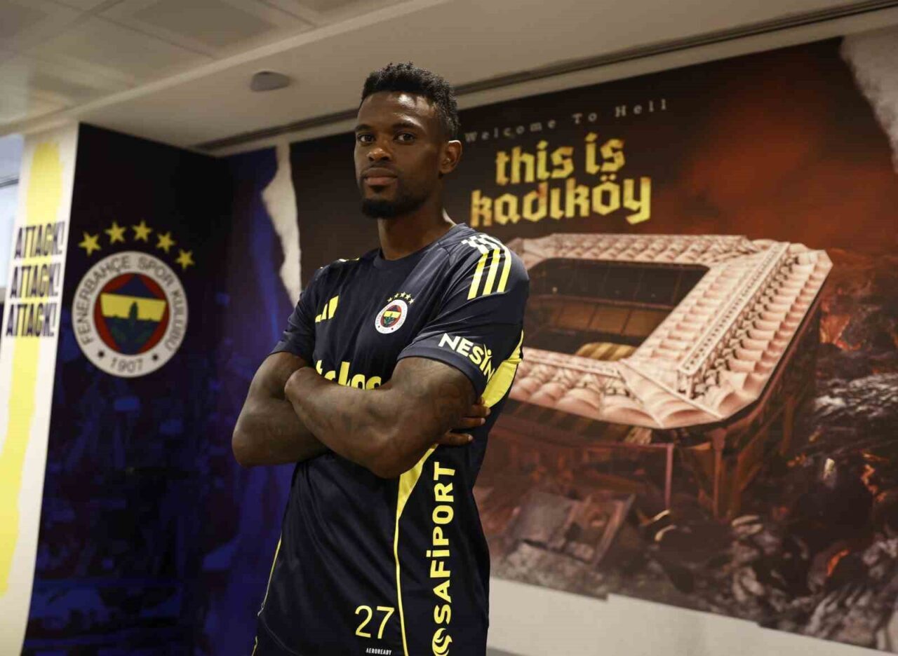Fenerbahçe'nin Portekizli futbolcusu Nelson Semedo, Feyenoord ile oynayacakları rövanş maçı