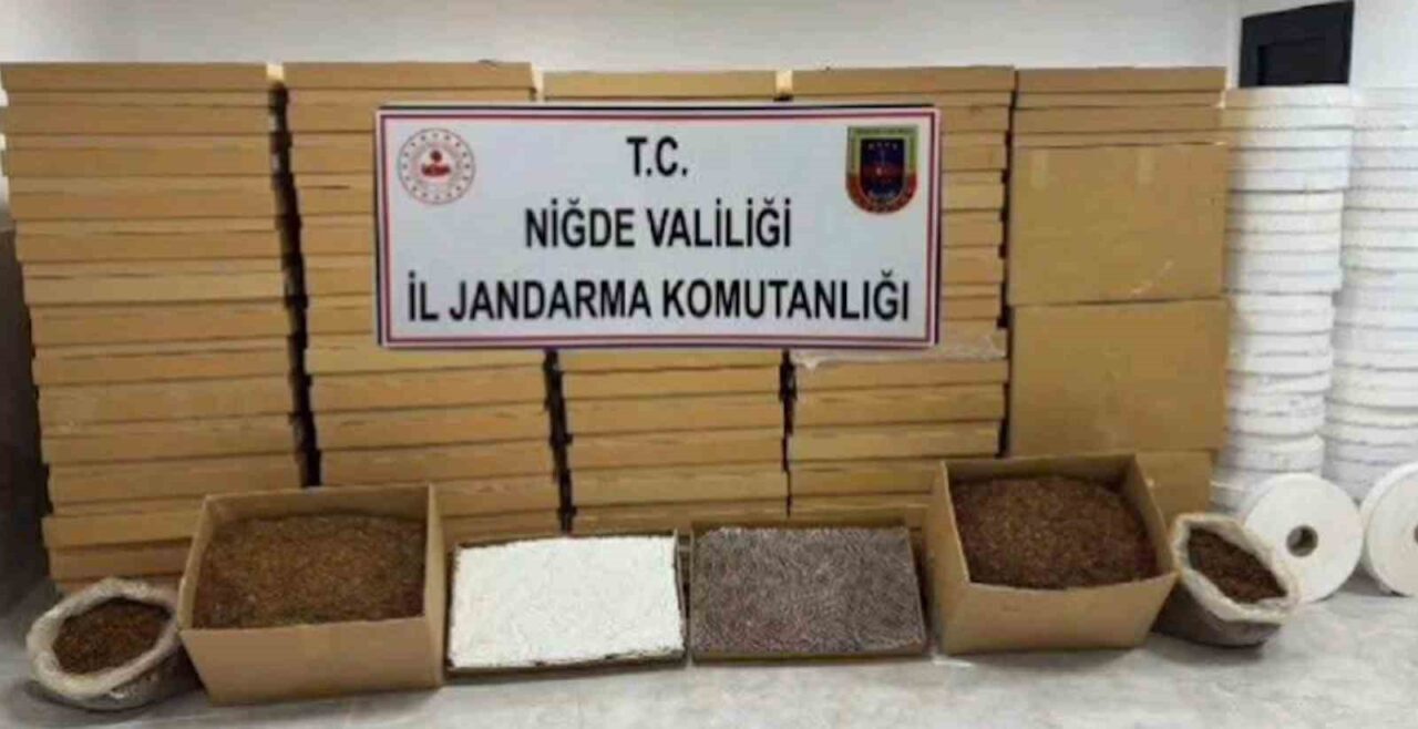 Niğde'de jandarma, 50 milyon TL değerinde kaçak tütün ele geçirirken,