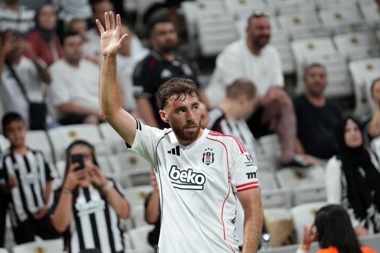 Beşiktaş'ın yeni transferi Orkun Kökçü, Eyüpspor'u 2-1 yendikleri maçı değerlendirirken,