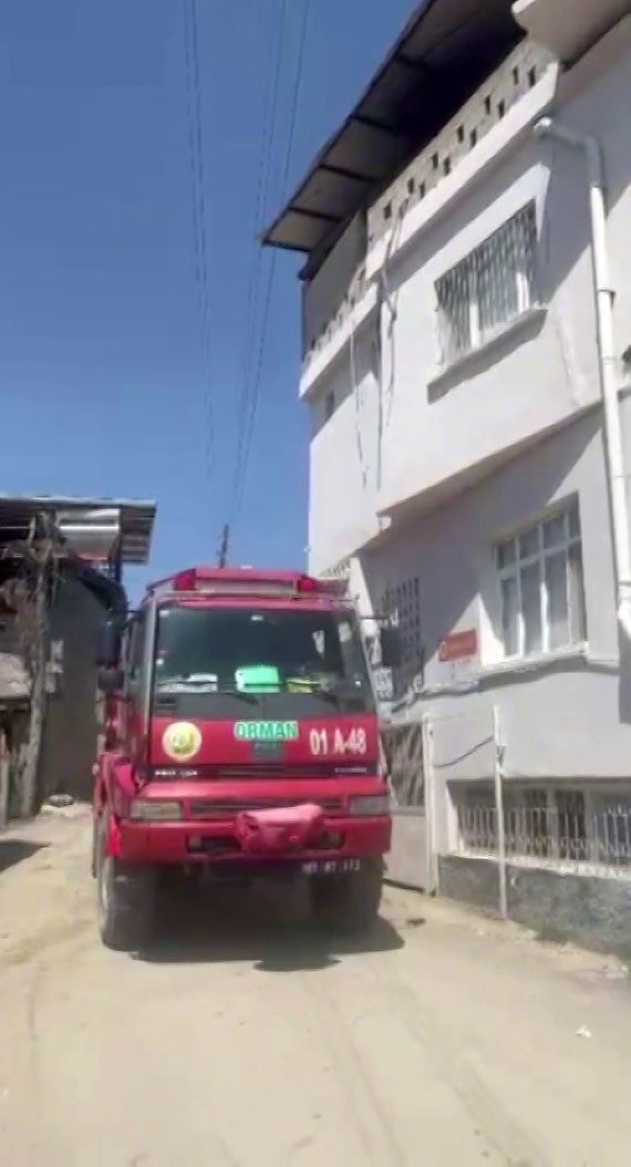 Kozan Orman İşletme Müdürlüğü ekipleri, kırsal mahallelerde orman yangını riskine