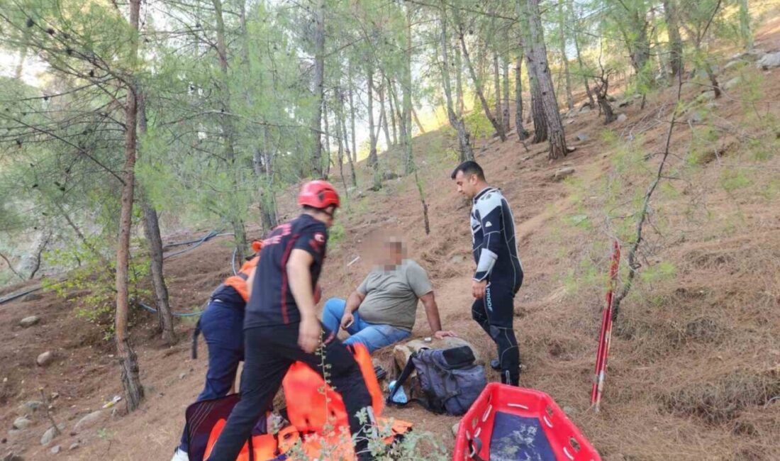 Kahramanmaraş'ta ormanlık alanda yürüyüş yaparken düşüp ayağını kıran bir vatandaş,