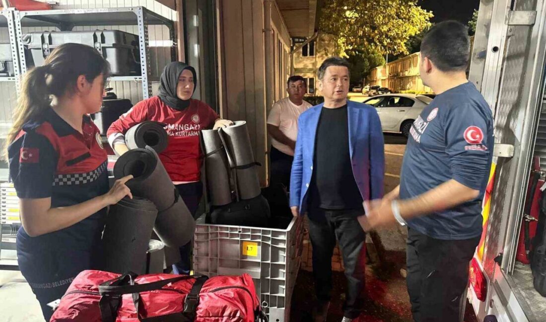 Balıkesir'in Sındırgı ilçesinde meydana gelen 6,1 büyüklüğündeki depremin ardından Osmangazi