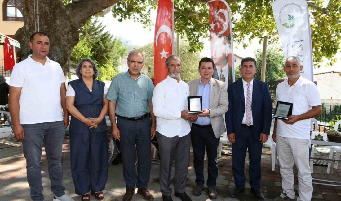 Osmangazi Belediyesi, orman yangınları sonrası çevre temizliğine katkıda bulunan gönüllü