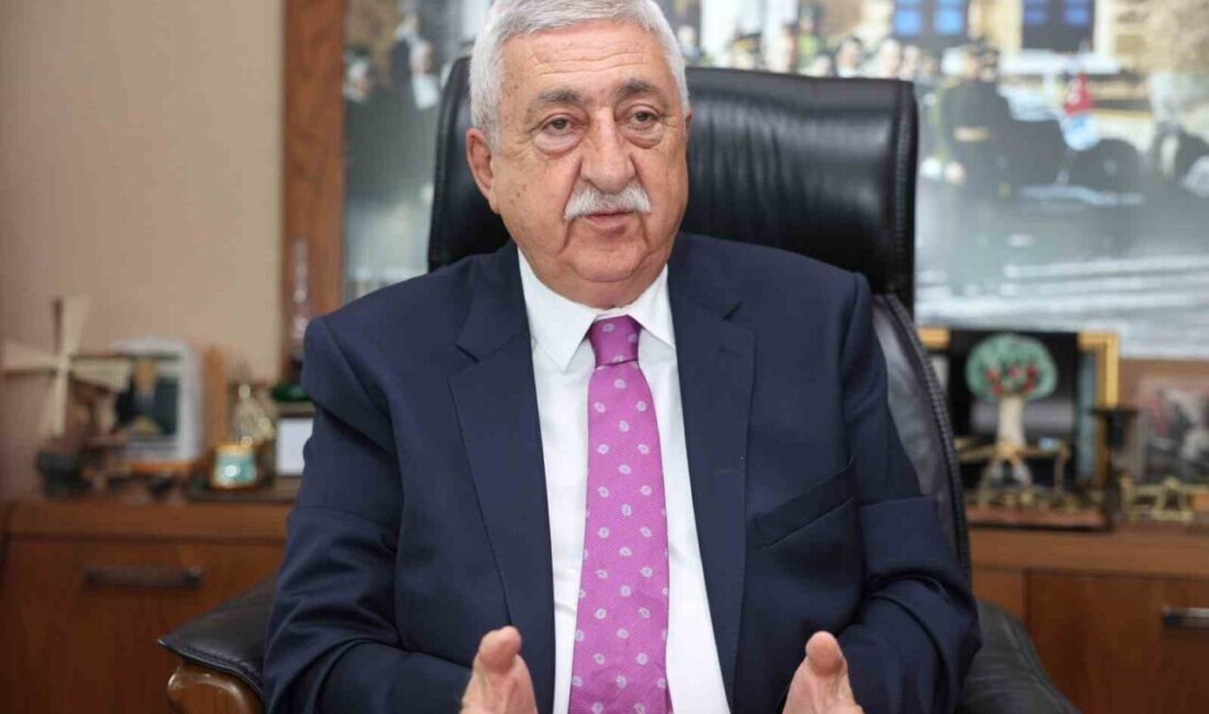 TESK Genel Başkanı Bendevi Palandöken, kredi kartı komisyonlarının hem vatandaşları