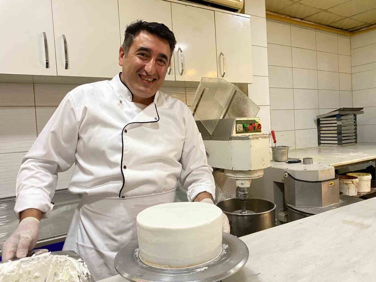 Mehmet Vural, 28 yılın ardından Eskişehir'de pasta sektöründeki değişimleri değerlendirerek,