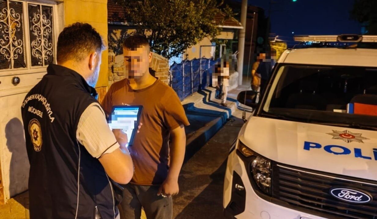 Eskişehir'de İl Emniyet Müdürlüğü'ne bağlı ekipler, düzensiz göçle mücadele kapsamında