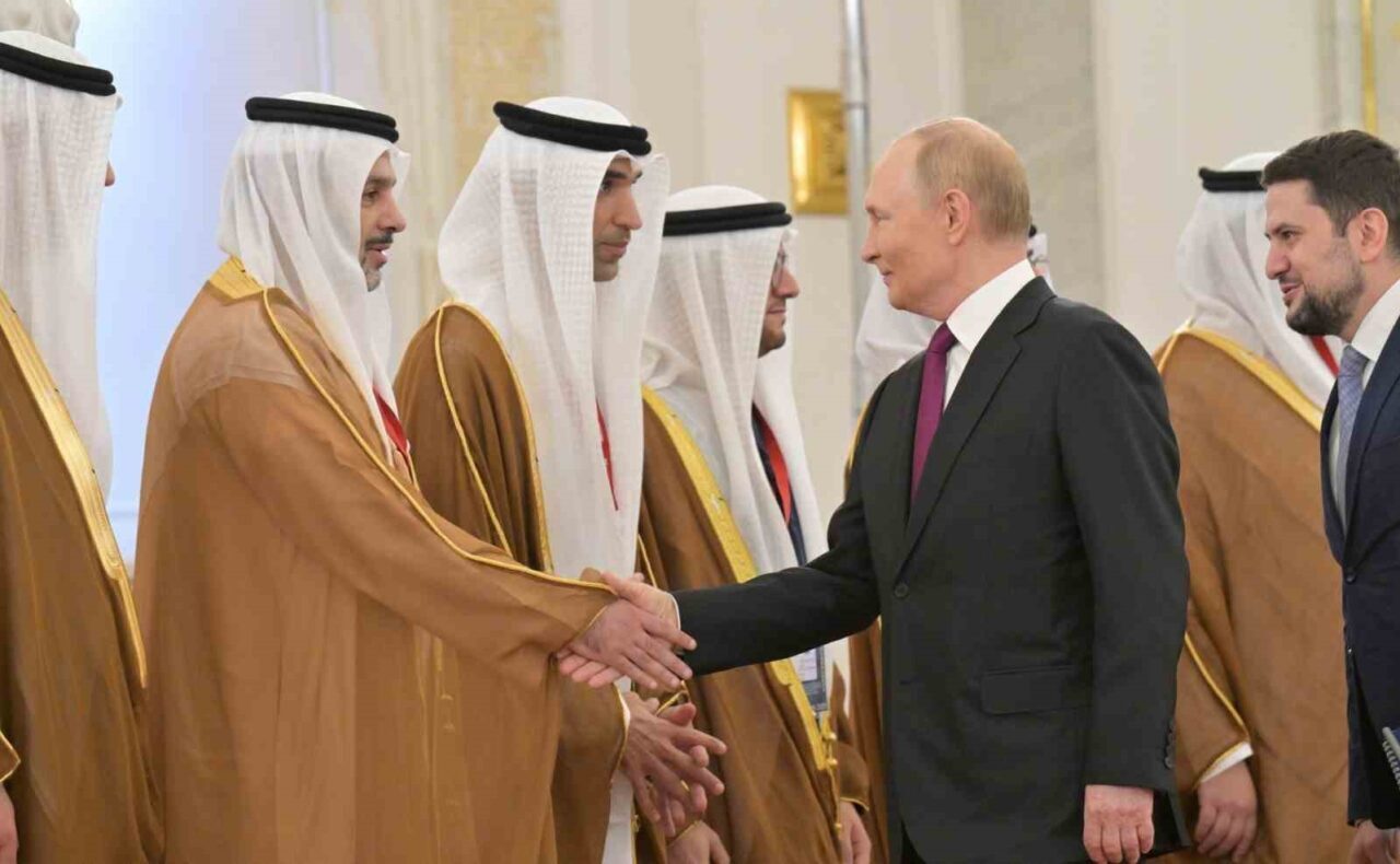 Rusya Devlet Başkanı Vladimir Putin, BAE'nin ilişkilerini önemsediğini vurgulayarak, Donald
