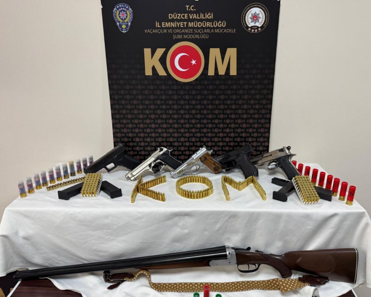 Düzce'de düzenlenen operasyonda ruhsatsız silahlarla ateş eden 4 kişi, İ.M.,