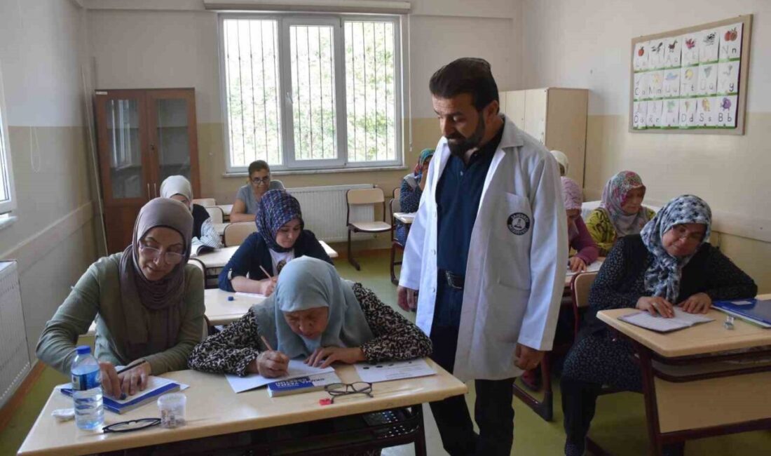 Şahinbey Belediyesi, okuma yazma bilmeyen kadınlar için düzenlediği kurslarla eğitim