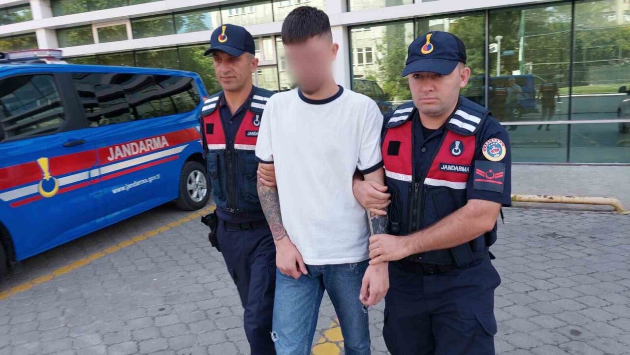 Samsun'un Canik ilçesinde 17 yaşındaki B.K., jandarma ekiplerinin düzenlediği operasyonda