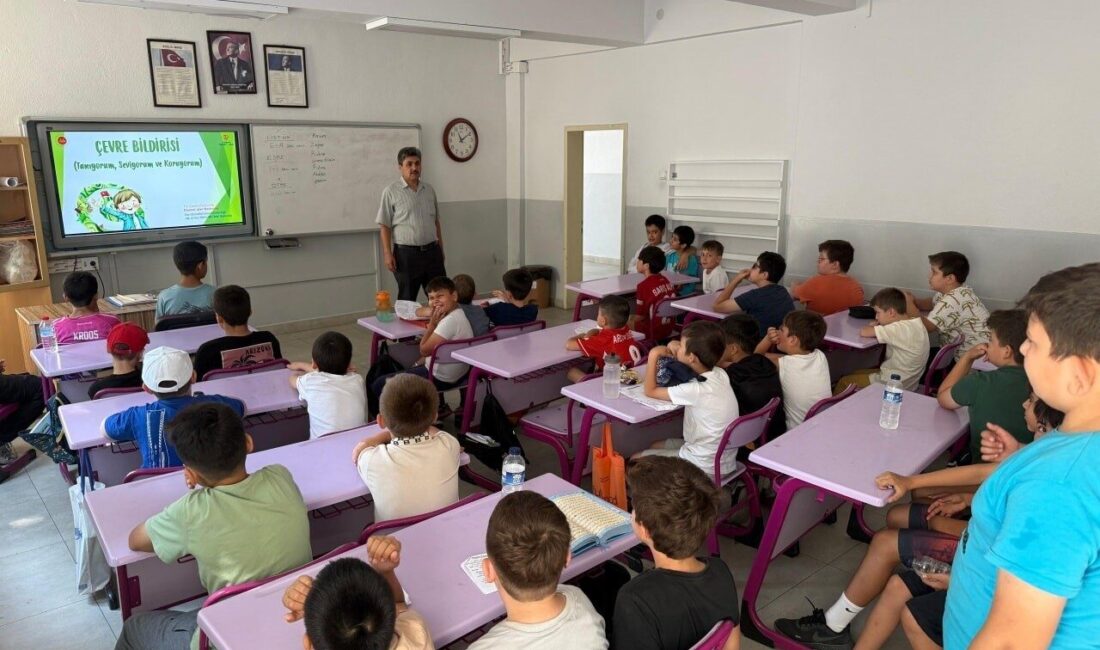 Simav İlçe Müftülüğü, yaz Kur’an kurslarında öğrencilere mahremiyet eğitimi veriyor.