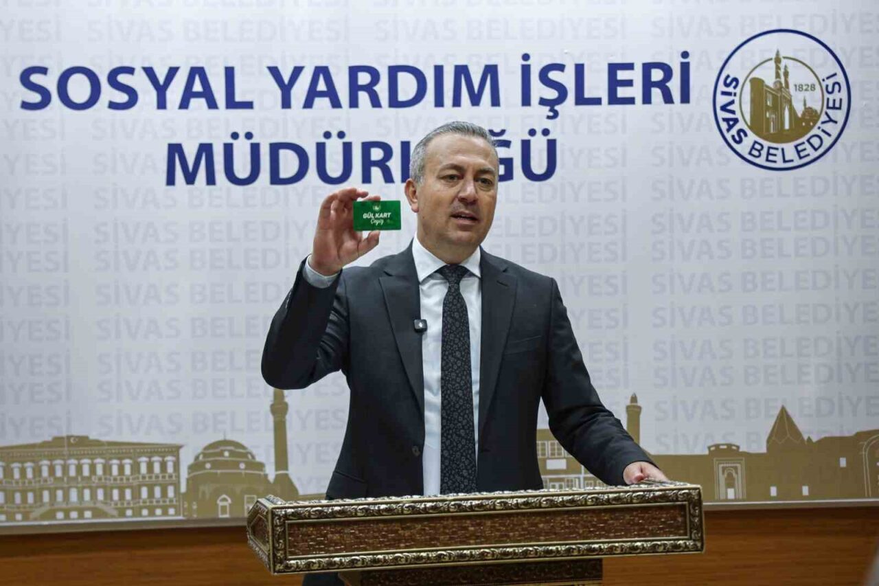 Sivas Belediyesi, 'Gülkart Çeyiz' projesi ile 18-30 yaş aralığındaki yeni