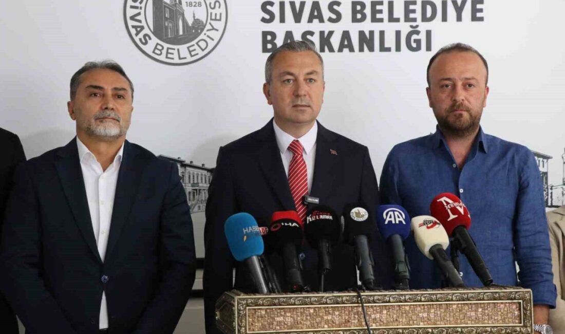 Sivasspor, uzun zamandır beklenen isim ve forma sponsoru anlaşmasını Sivas