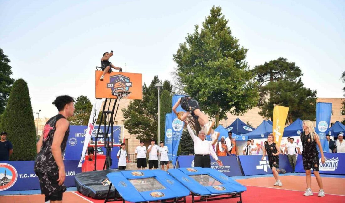 Kayseri'de düzenlenen FIBA onaylı 3x3 Uluslararası Basketbol Turnuvası büyük bir
