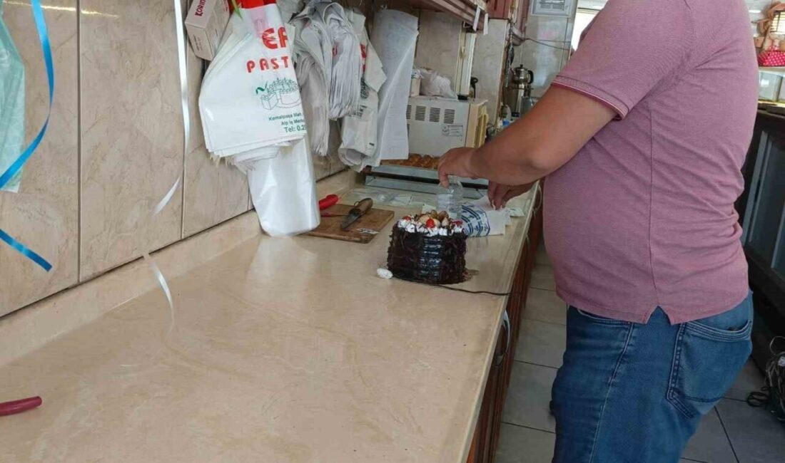 Aydın'ın Söke ilçesinde, halk sağlığını korumak amacıyla gıda işletmelerine denetimler